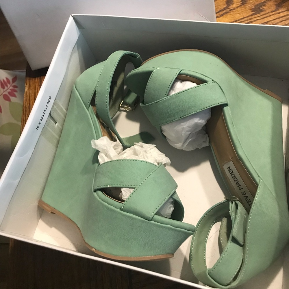 Steve Madden wedges